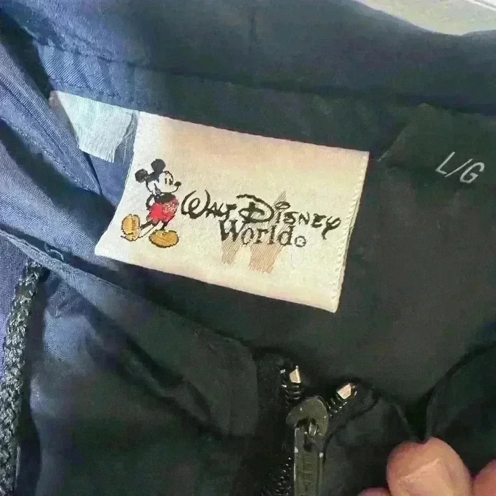 Disney Mickey Mouse authentic trademark Walt Disney World Nylon pullover